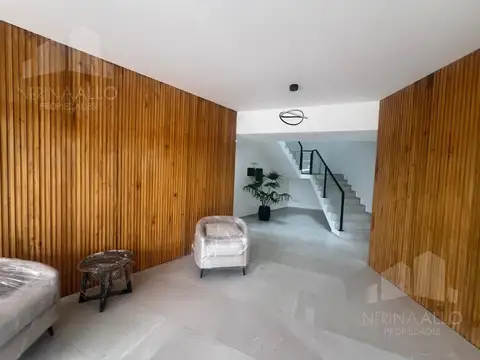 Depto Tipo Casa en Venta de 3 ambientes