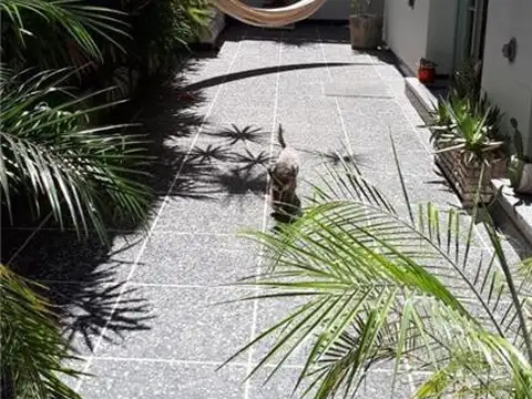 Depto Tipo Casa en Venta de 4 dormitorios