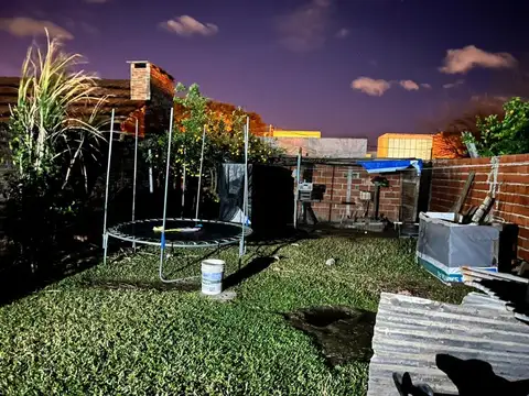 VENTA CASA 2D + AMPLIO TERRENO 288m² – LICEO NORTE