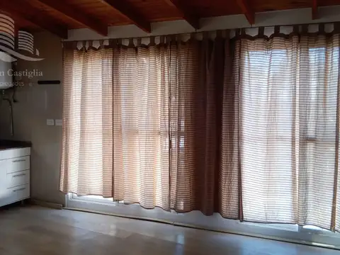 Depto Tipo Casa en Alquiler de Monoambiente