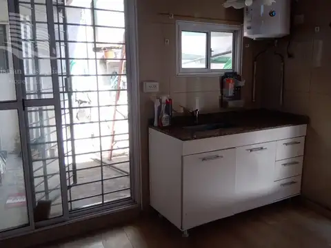 Depto Tipo Casa en Alquiler en Villa Adelina, $ 550.000