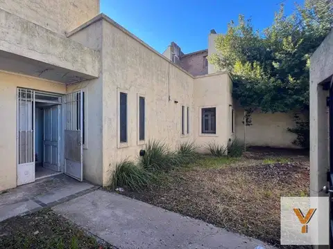 Casa en venta - 3 Dormitorios 2 Baños - Mercedes