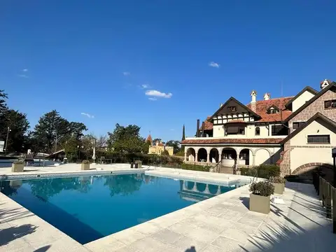 Departamento en venta Cerro de las Rosas 3 dormitorios 2 baños 2 cocheras con pileta y parilla