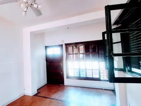 Local en Alquiler en Temperley, $ 700.000