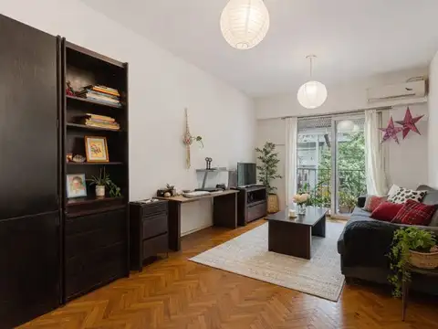 Venta. Departamento tipo PH. 4 ambientes. Muy bajas expensas. Villa Urquiza