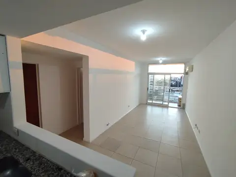 Departamento en Alquiler en Republica De La Sexta, $ 450.000
