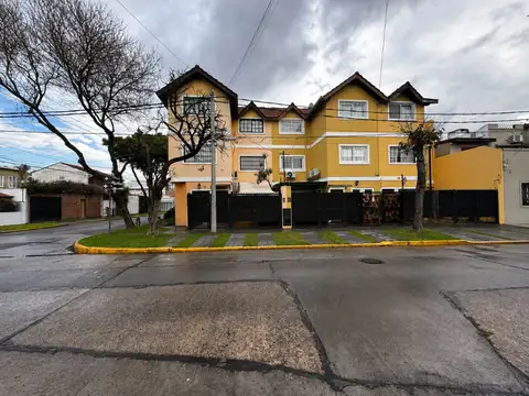Venta Triplex 4 amb olivos terraza parrilla cocher