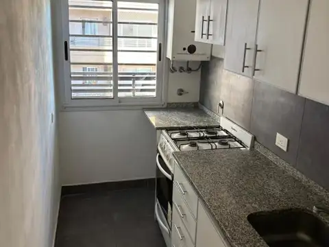 Departamento en Alquiler con 1 cocheras