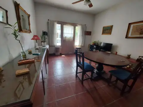 Depto Tipo Casa 3 ambientes con 2 baños