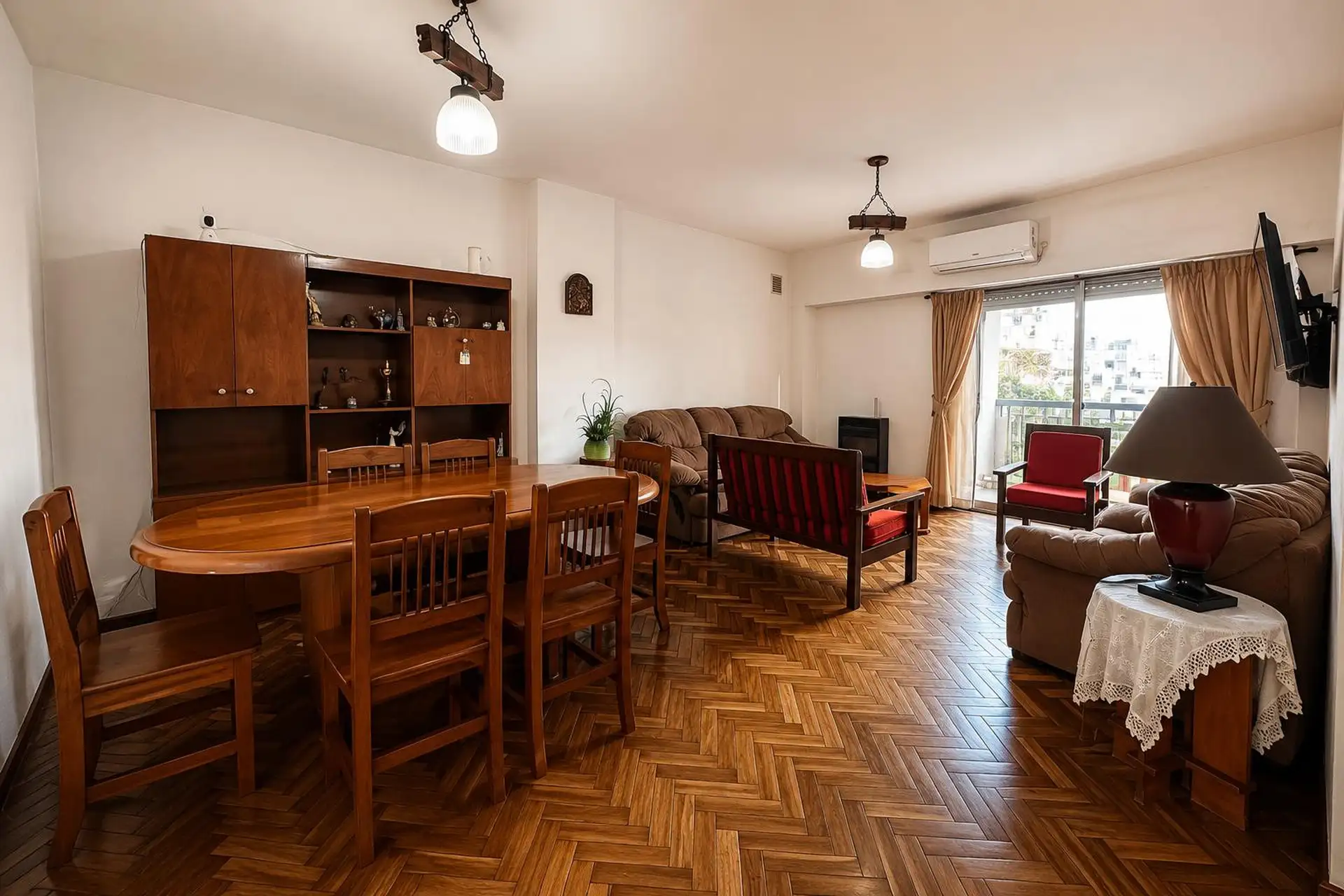 Depto 5 amb, 100m2 con balcón y cochera — Villa Primera