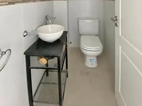 OFICINA MERLO CENTRO EXCELENTE UBICACION - AV. LIBERTADOR
