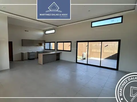 Casa 3 Dorm. y 2 Baños