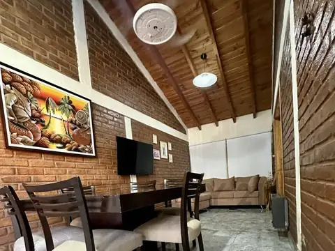 Casa en Venta en Godoy Cruz, USD 140.000