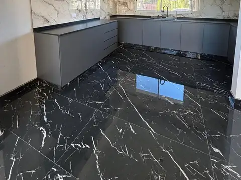 VENTA CASA A ESTRENAR 2 DORMITORIOS EN ROLDAN