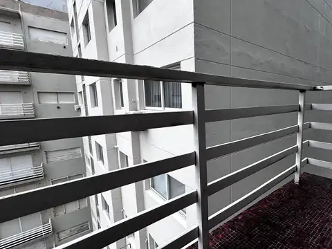 VENTA DEPARTAMENTO 3 AMB CON DEPENDENCIA EN MIRAMAR FRENTE AL MAR