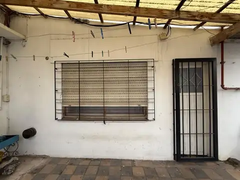 Casa en Venta en Rafael Calzada, USD 98.000