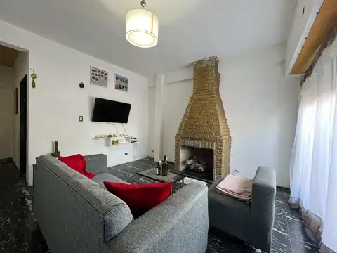 Depto Tipo Casa 5 ambientes con 1 baño