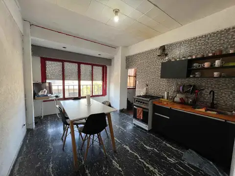 Depto Tipo Casa en Venta de 5 ambientes