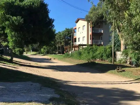 Casa 5 ambientes con 1 baño