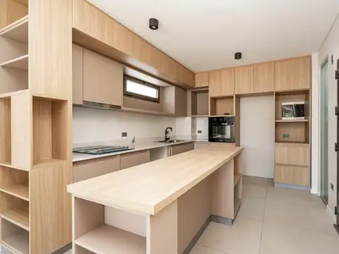 Depto Tipo Casa 3 ambientes con 2 baños