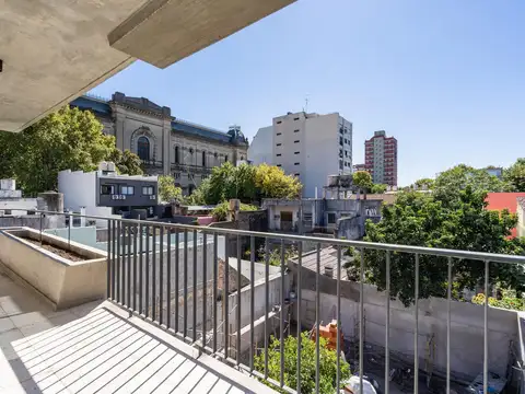 Depto Tipo Casa en Venta al Este