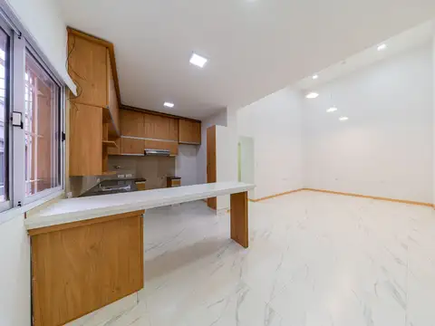 VENTA CASA PASILLO 4 DORMITORIOS TERRAZA 3 BAÑOS
