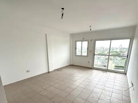 MONOAMBIENTE DIVISIBLE 35,16m2 cfte con balcón y lavadero. Luminoso e impecable.-