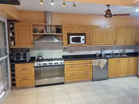 Casa en Venta en Carapachay, USD 595.000
