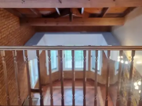 Magnífico chalet de 6 ambientes en Carapachay