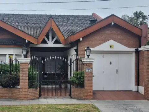 Magnífico chalet de 6 ambientes en Carapachay