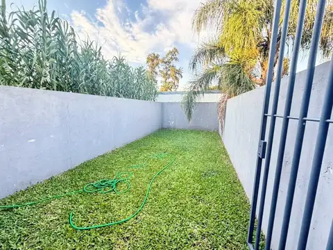 Departamento en Alquiler con 2 cocheras