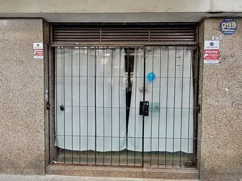 Matheu 100, Piso 0