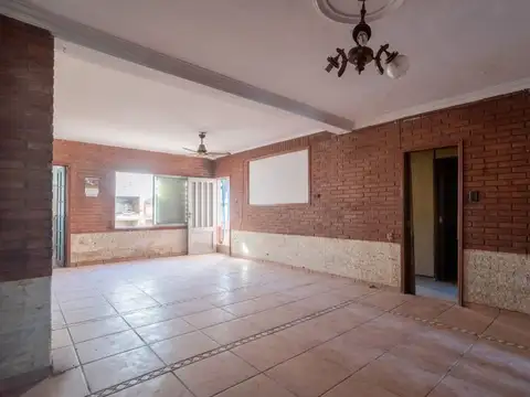 Casa en Venta con 1 cochera