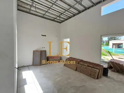 Casa 4 ambientes con 3 baños