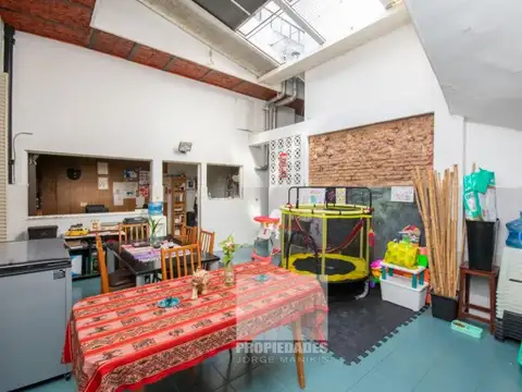 Alvarado 2500, Piso 0