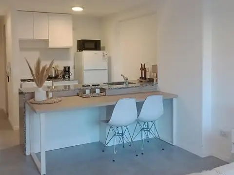 VENTA - EXCELENTE MONOAMBIENTE CON PATIO