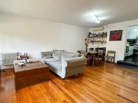 Venta casa 5ambientes con dependencia Olivos