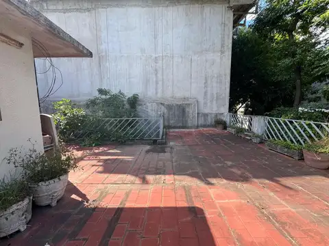 Arcos y Crisologo Larralde