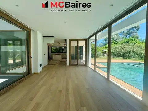 Casa en Venta en Countries y Barrios Cerrados en Esteban Echeverria, USD 1.050.000