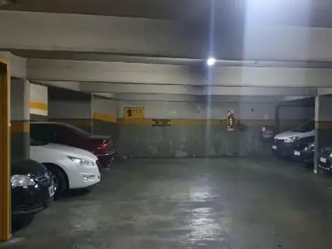 Hidalgo 100, Caballito. Cochera cubierta fija U$10.000