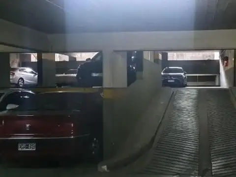 Hidalgo 100, Caballito. Cochera cubierta fija U$10.000