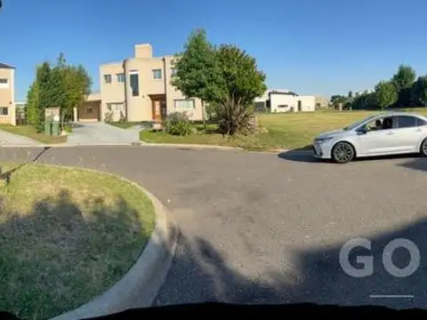Terreno en Venta de 941,0 m2