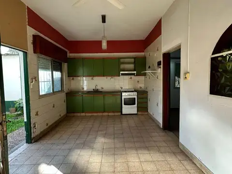 Casa 3 ambientes con 1 baño