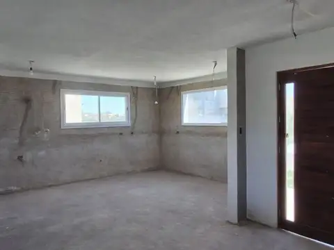 VENTA CASA MODERNA EN HORIZONTES AL SUR