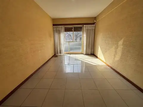 Avenida Almirante Brown 800