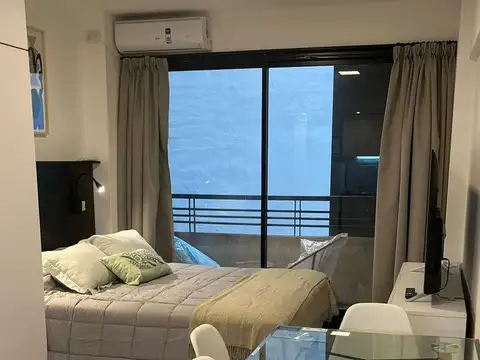Monoambiente con balcón en Palermo Hollywood