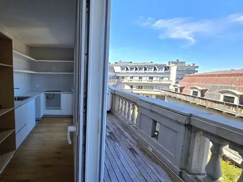 Avenida de los Lagos 7000