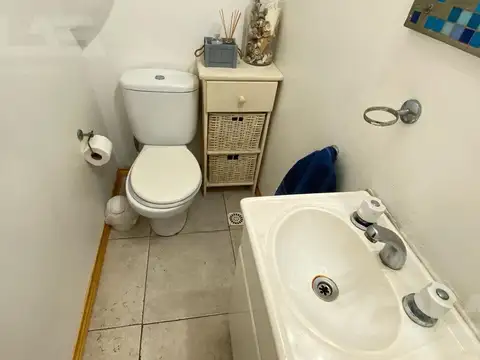 Depto Tipo Casa en Venta con 1 cocheras