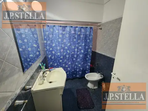 Casa 4 ambientes con 4 baños