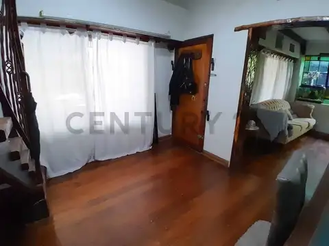 CASA  5 AMBIENTES EN UBICACION PRIVILEGIADA DE JOSE MARMOL